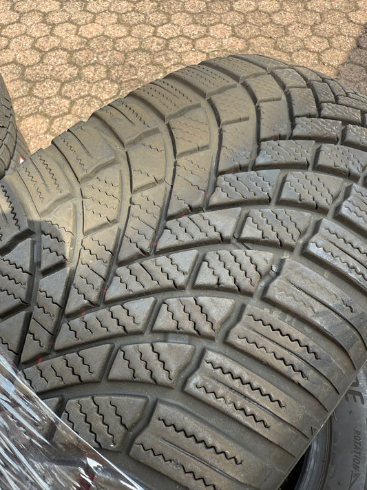 215/60/17 - Invernali - Bridgestone - DOT 2023 - Usato