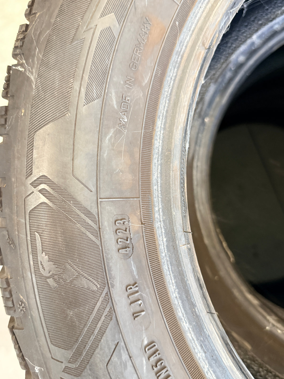 185/65/15 - Invernali - Goodyear - DOT 2023 - Usato