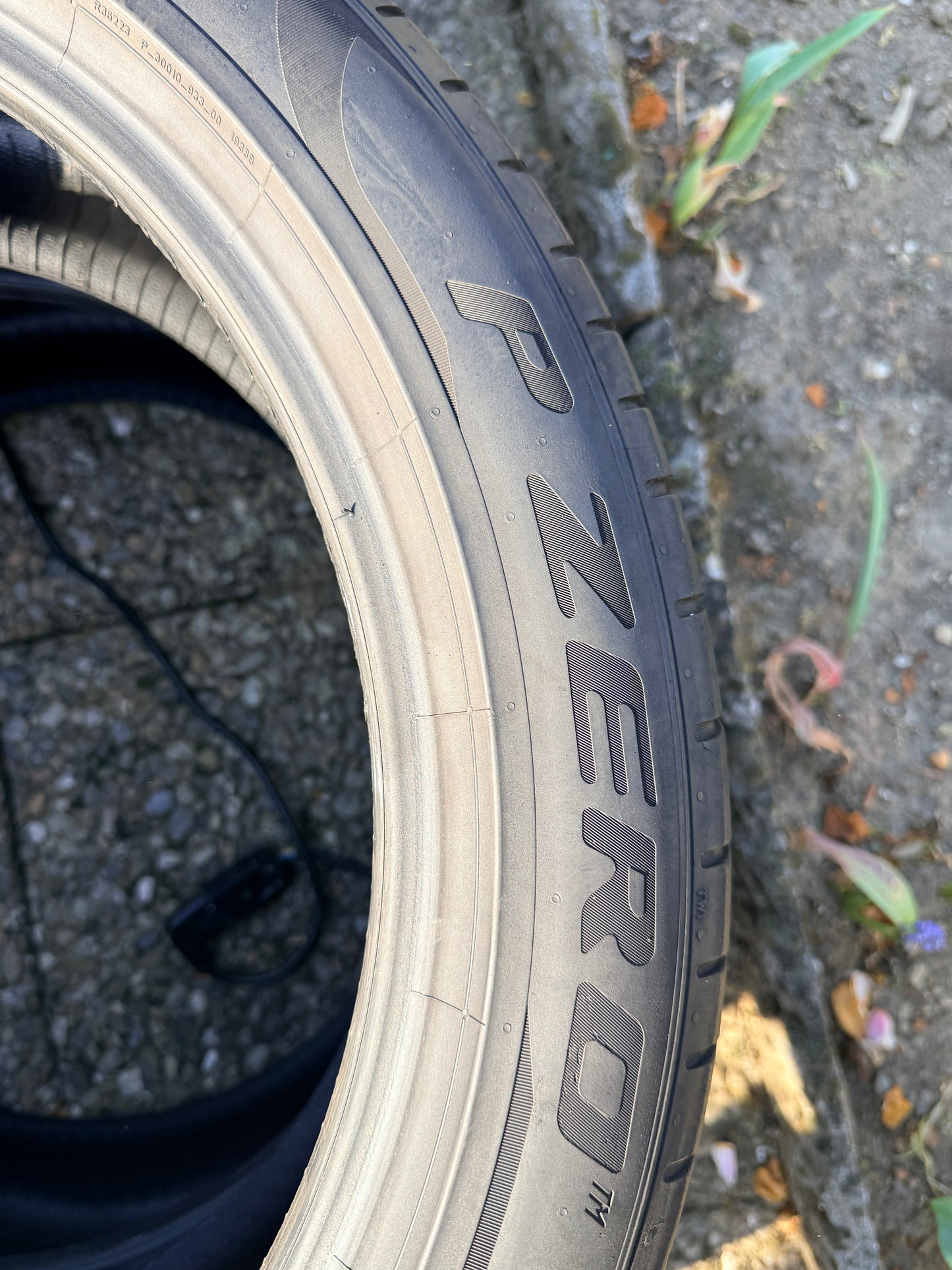 245/45/20- Estive - Pirelli - DOT 2018 - Usato