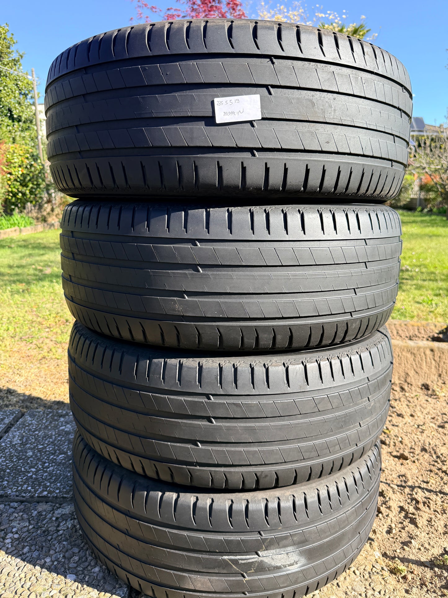 235/55/19 - Estive - Michelin - DOT 2018 - Usato