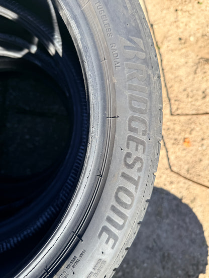 225/45/18 - Estive - Bridgestone - DOT 2021 - Usato