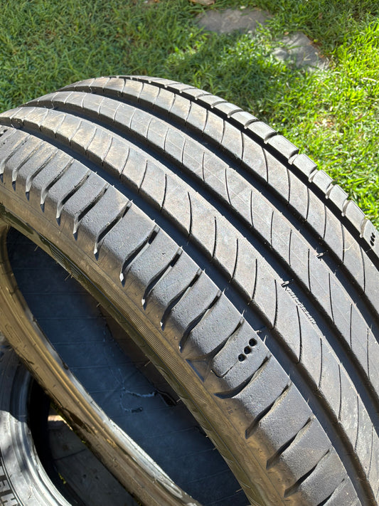 225/50/19 - Estive - Michelin - DOT 2021 - Usato