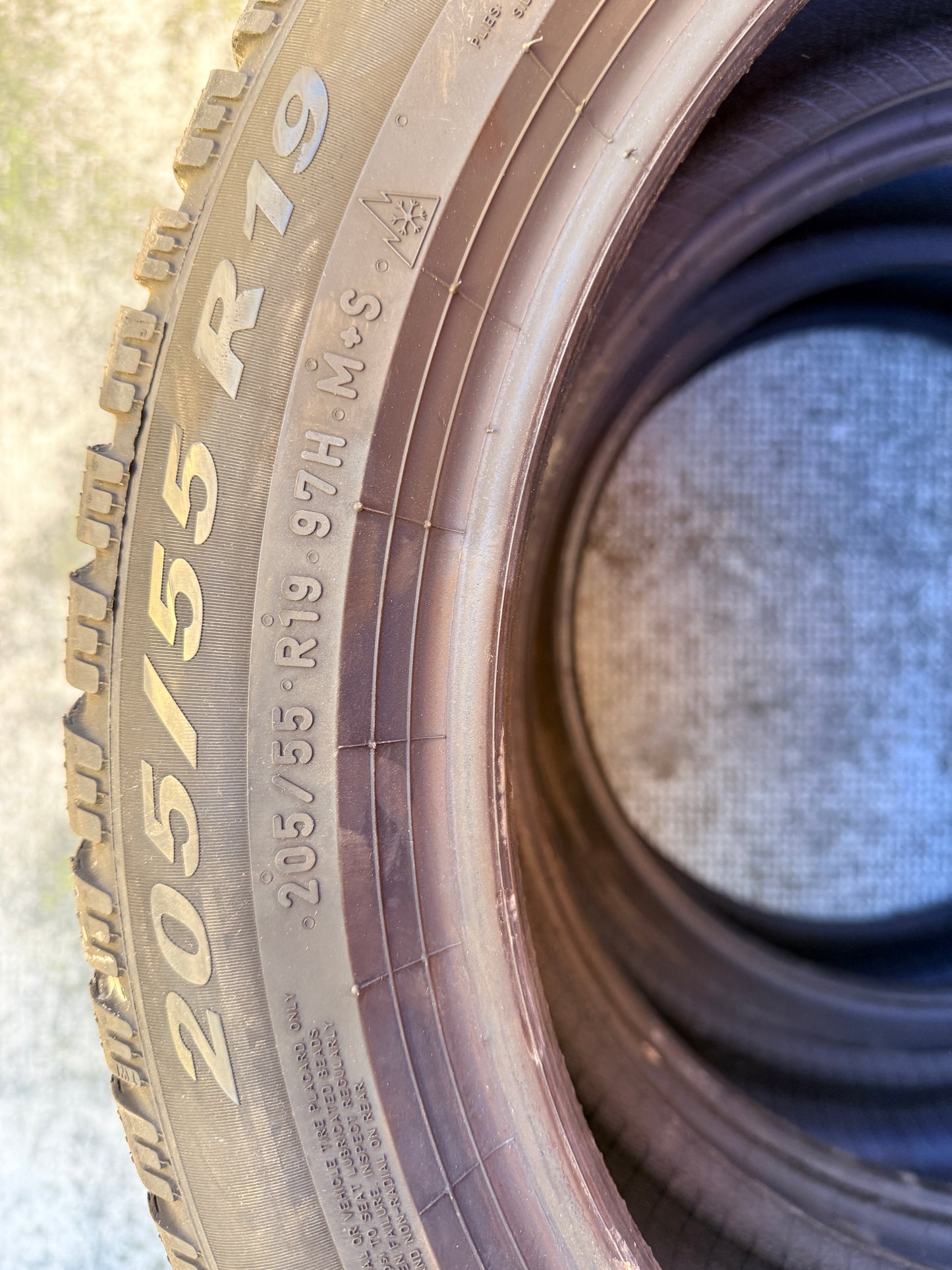 205/55/19 - Invernali - Pirelli - DOT 2024 - Usato