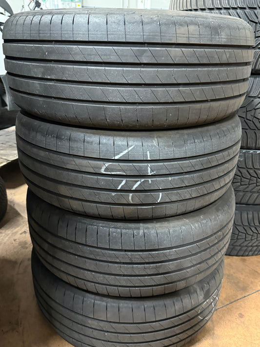 235/50/18 - Estive - Goodyear - DOT 2025 - Usato