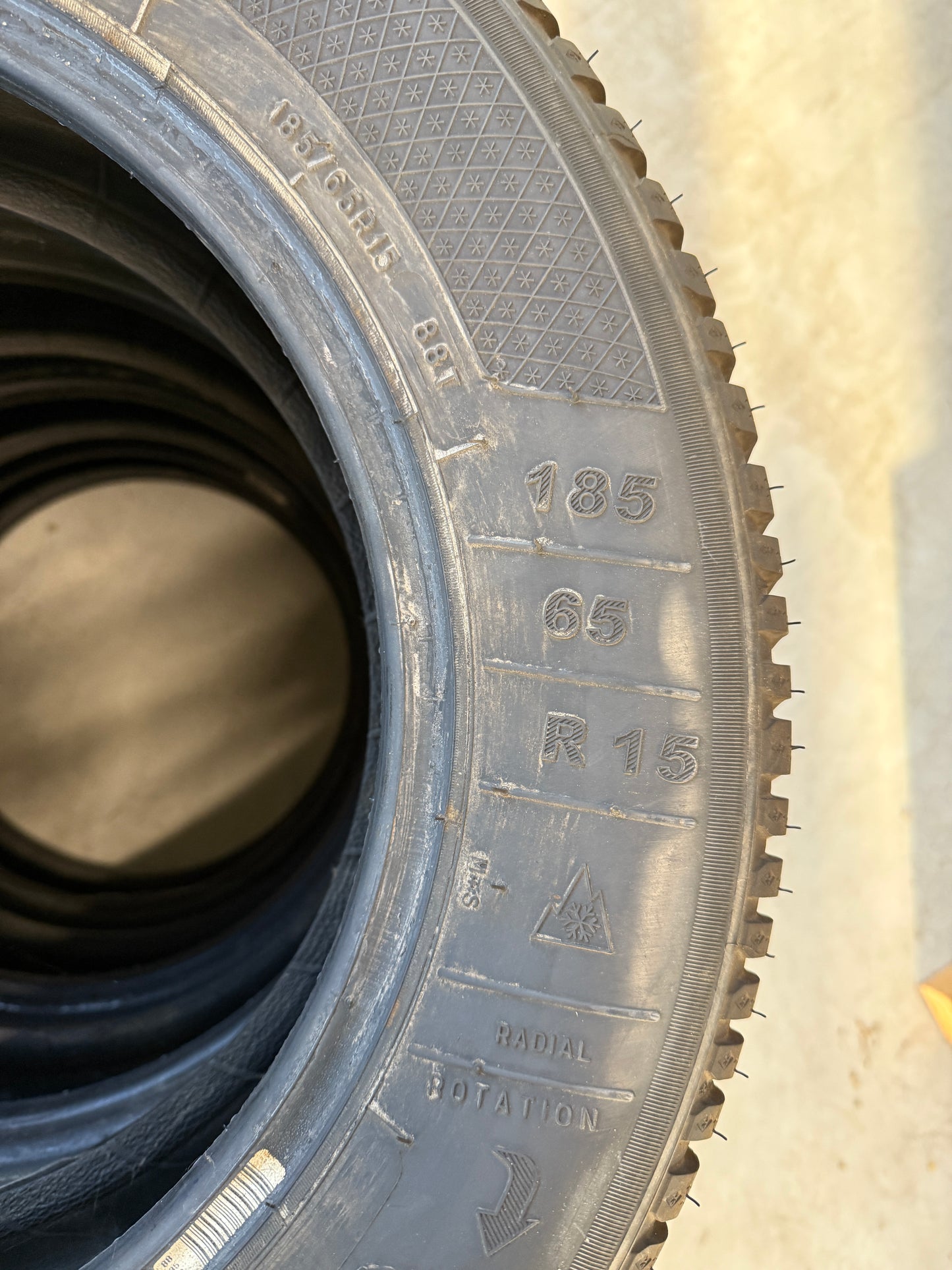 185/65/15 - Invernali - Kleber - DOT 2021 - Usato