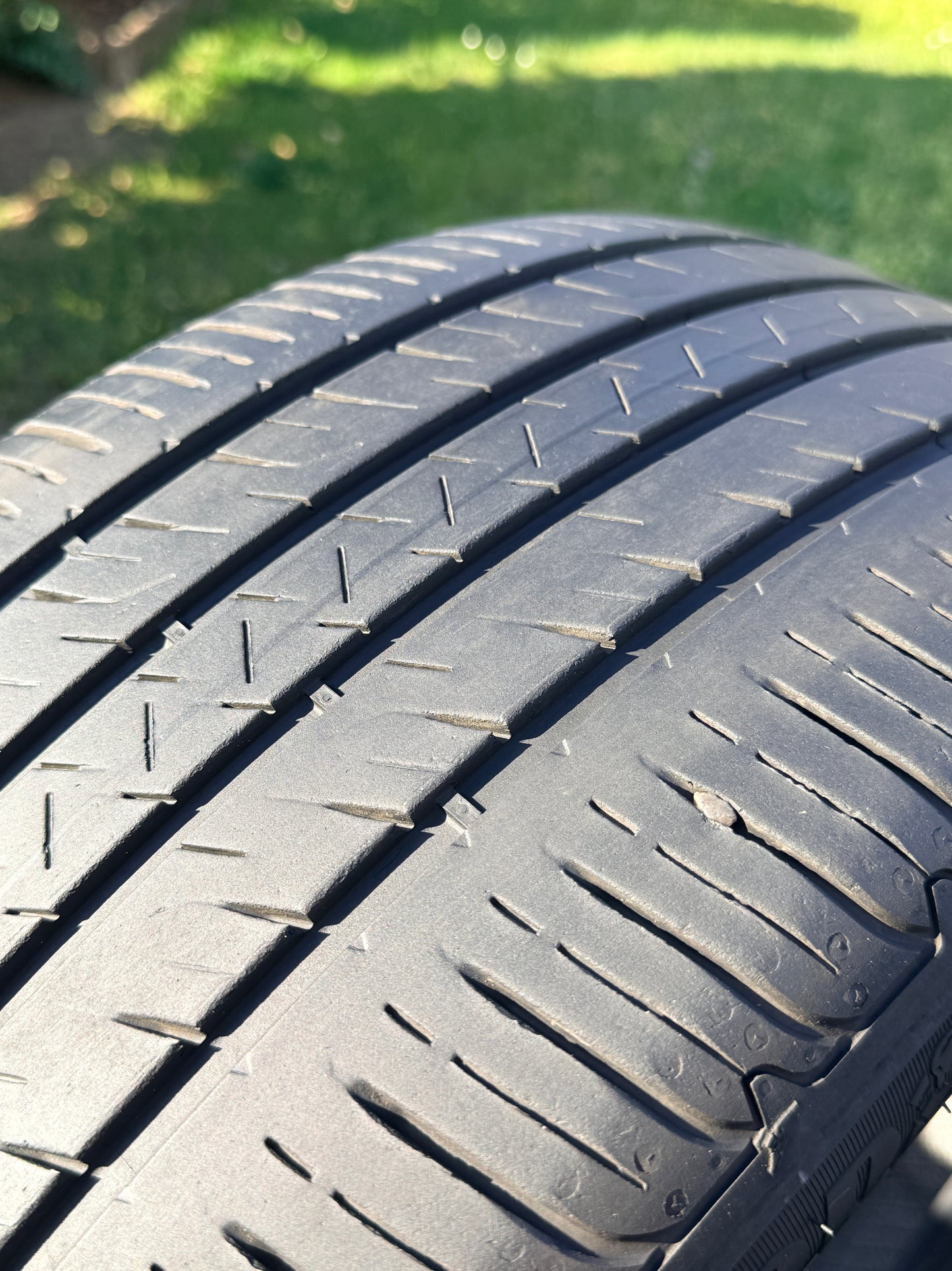 245/45/19 - Estive - Goodyear - DOT 2023 - Usato