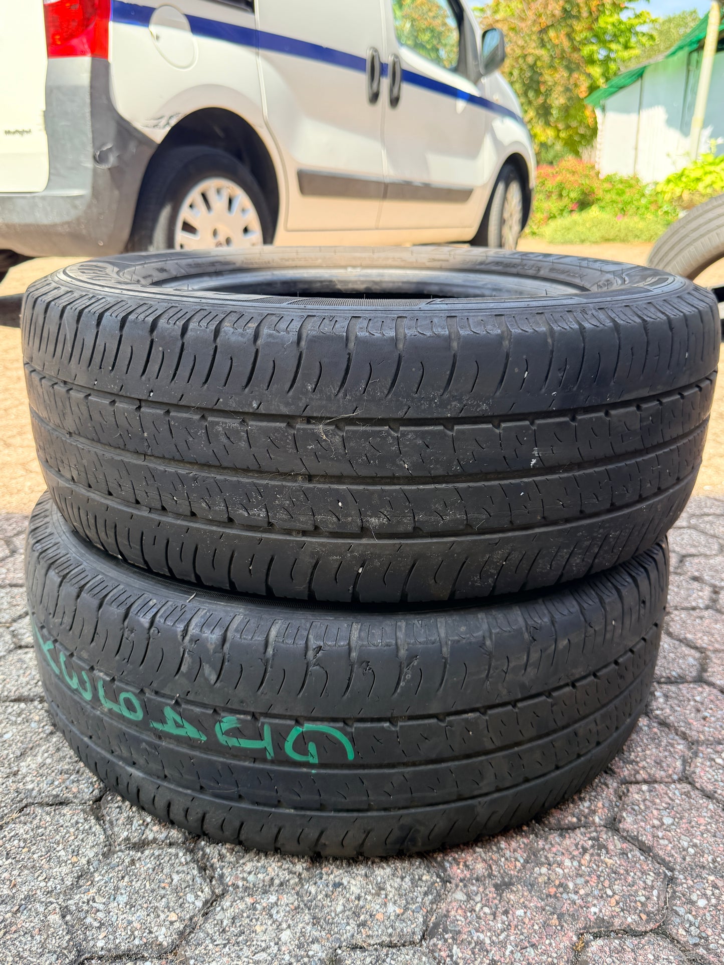 215/65/15C - Estive - Goodyear - DOT 2022 - Usato