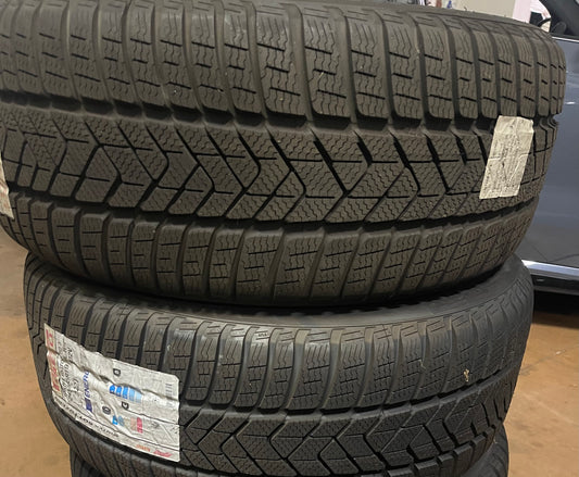 245/45/19 invernali Pirelli - Gomme Nuove