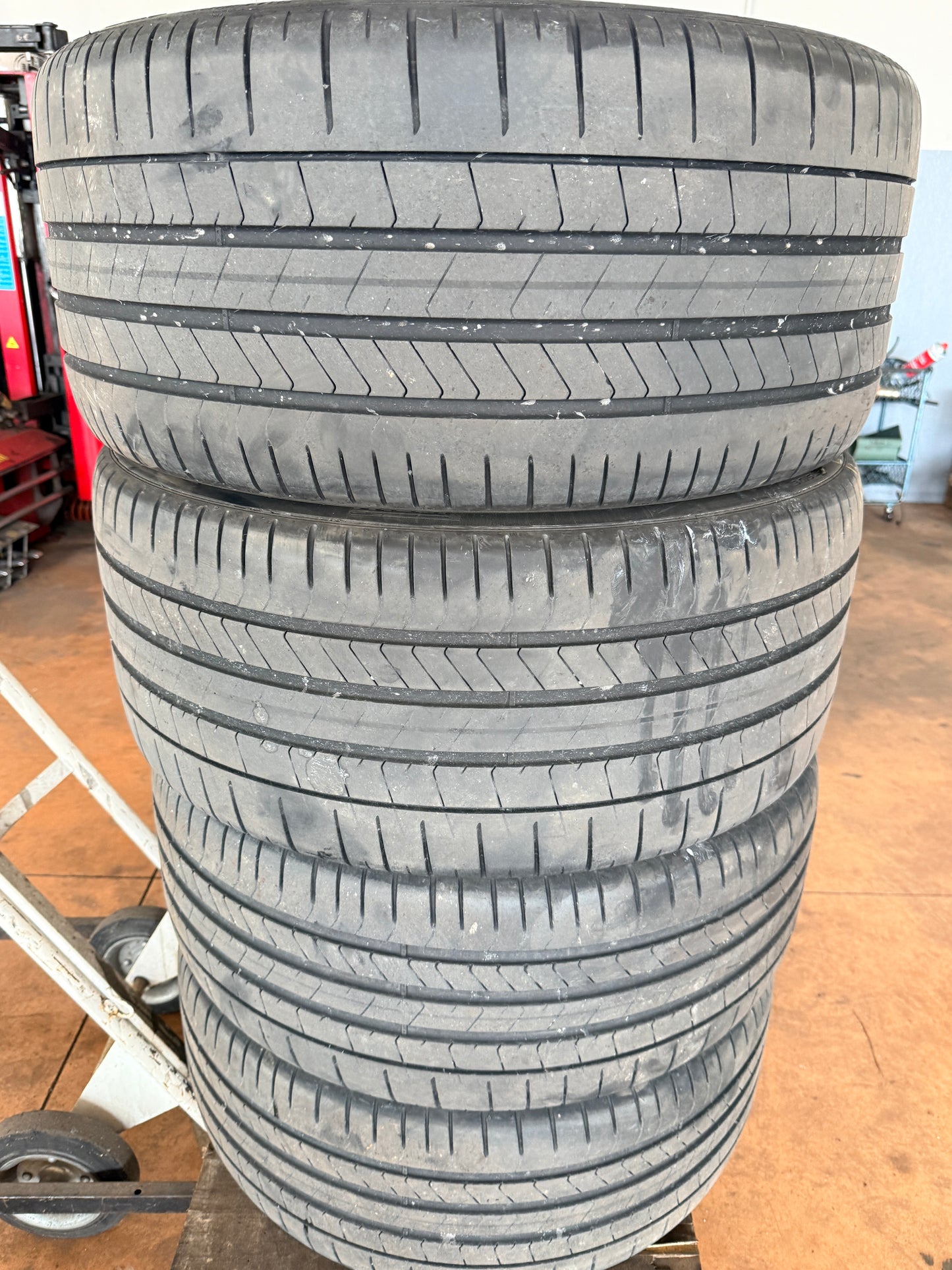 315/30/22-275/35/22- Estive - Pirelli - DOT 2024 - Usato