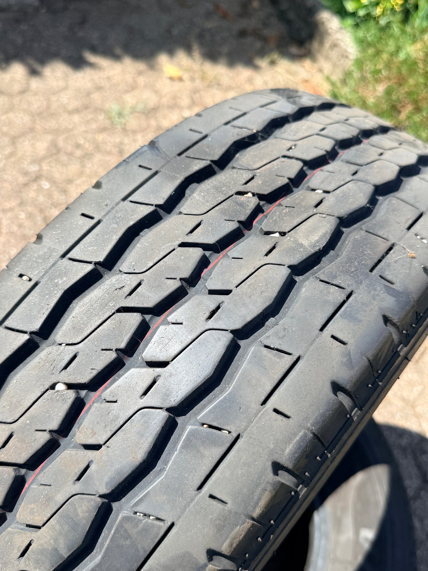 215/70/15C - Estive - Firestone - DOT 2023 - Usato