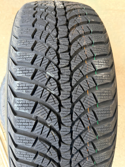 235/50/18 - Invernali - Kumho - DOT 2020 - Nuovo - Demo