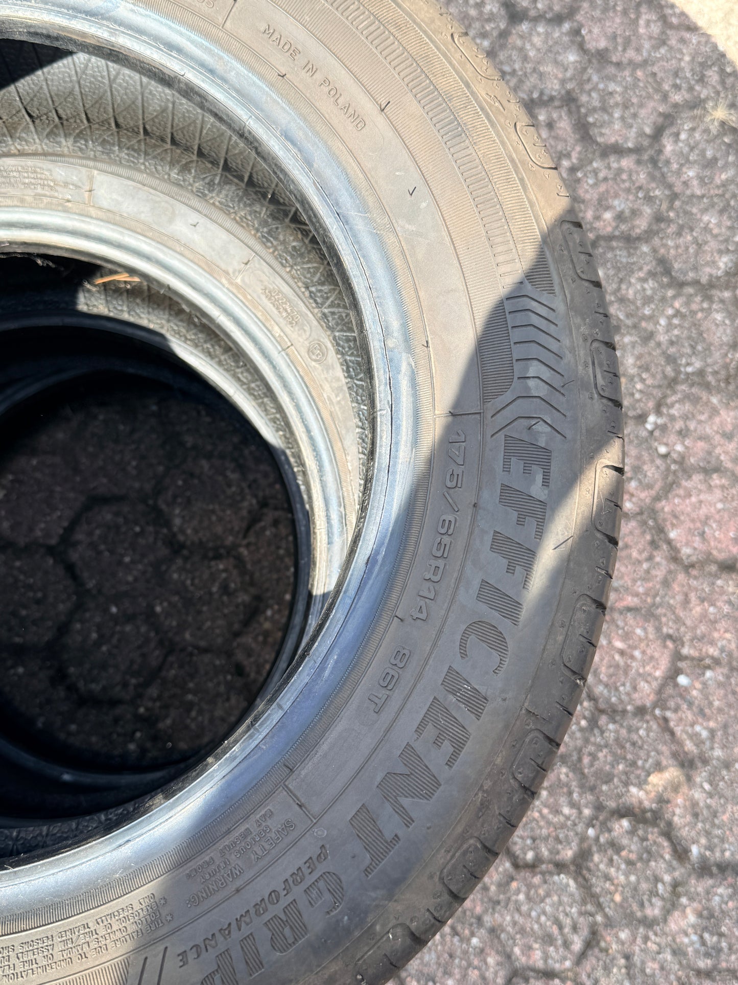175/65/14 - Estive - Goodyear - DOT 2023 - Usato