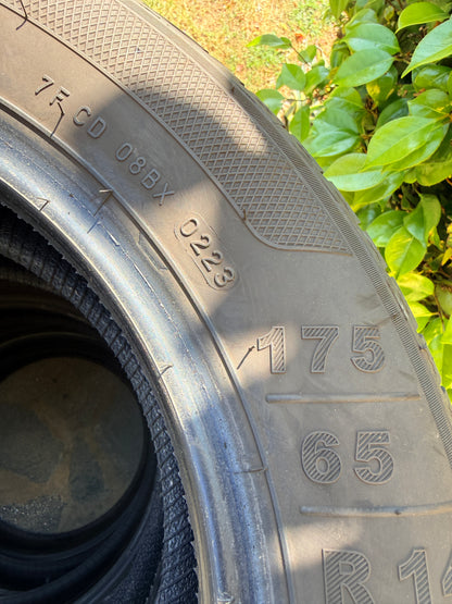 175/65/14 - Estive -Kleber - DOT 2023 - Usato