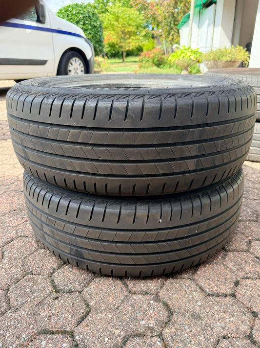 215/60/17 - Estive - Bridgestone - DOT 2021 - Usato
