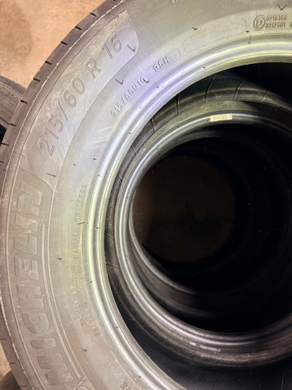 215/60/16 - estive - Bridgestone - DOT 2020 - Usato
