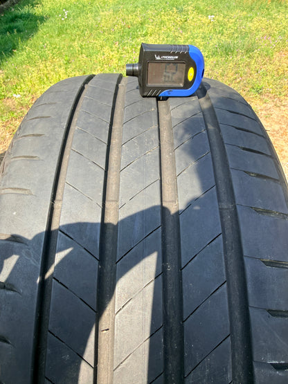 245/40/18 - Estive - Bridgestone - DOT 2022 - Usato