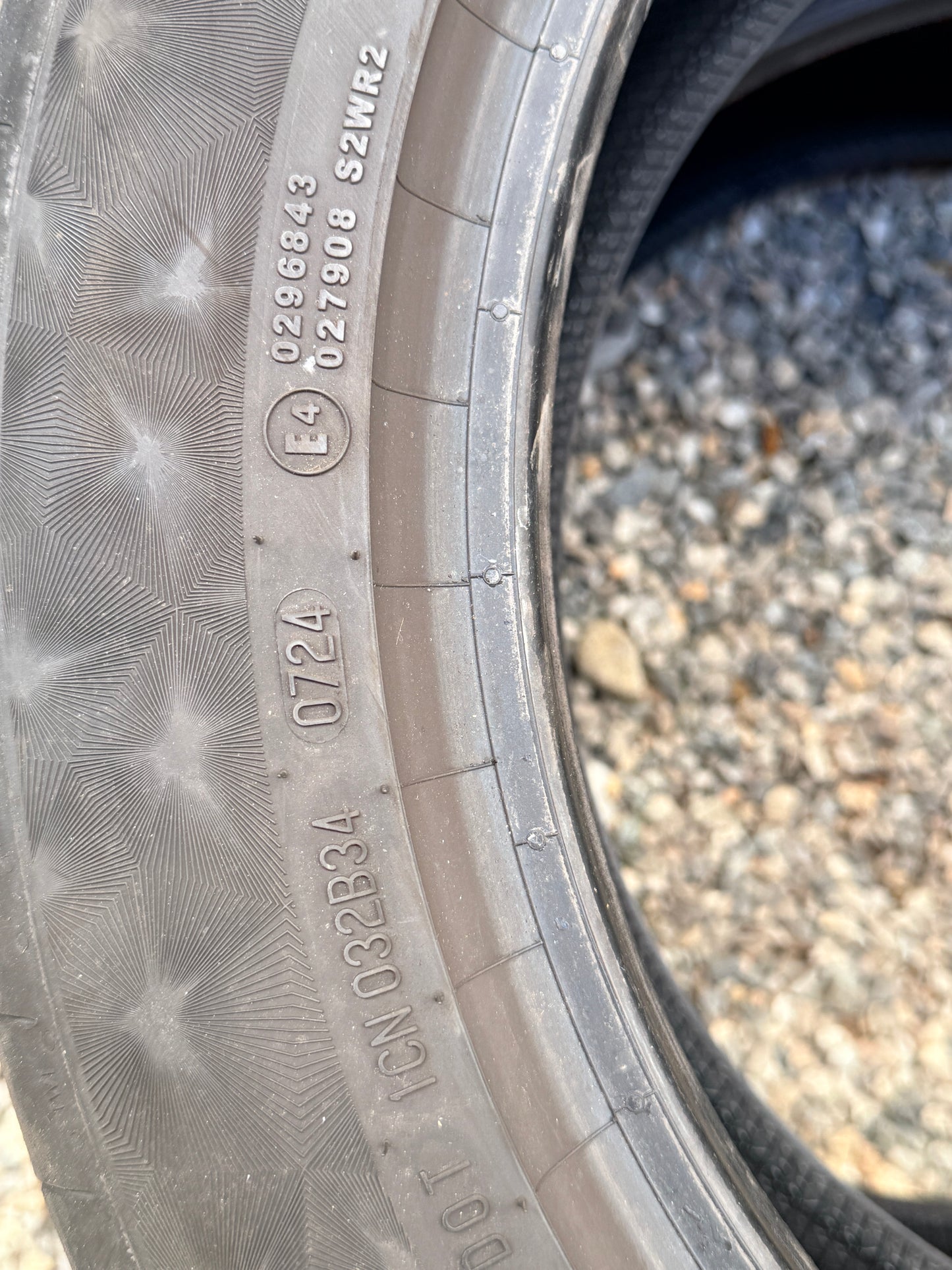 205/55/17 - Estive - Continental - DOT 2024 - Usato