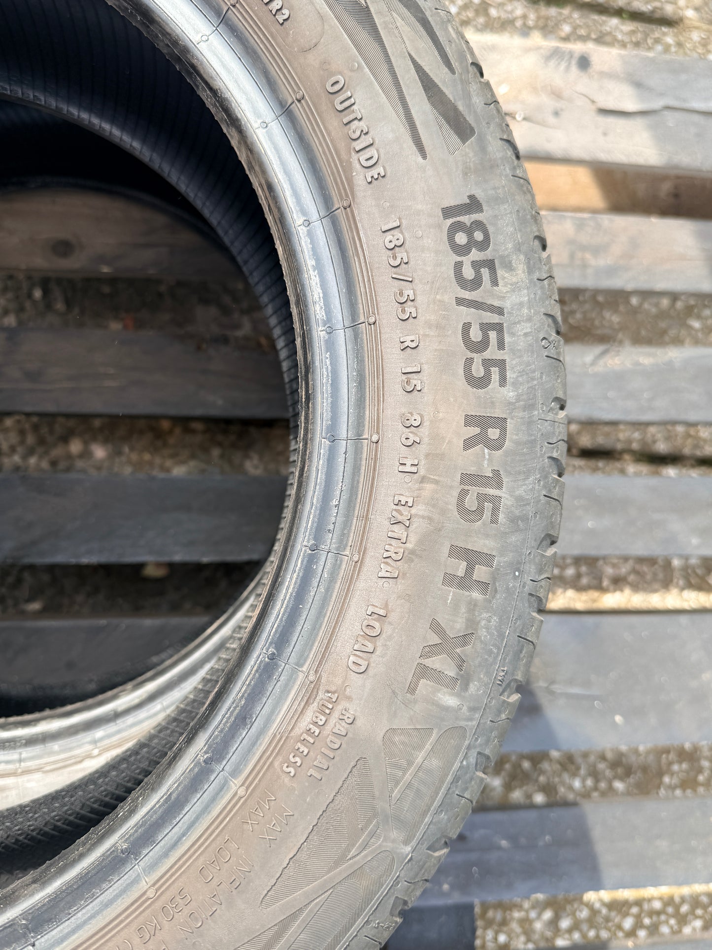 185/55/15 - Estive - Continental - DOT 2020 - Usato