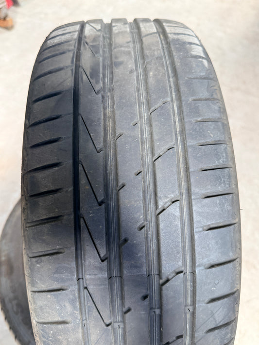 205/50/17- Estive - Hankook - DOT 2023 - Usato