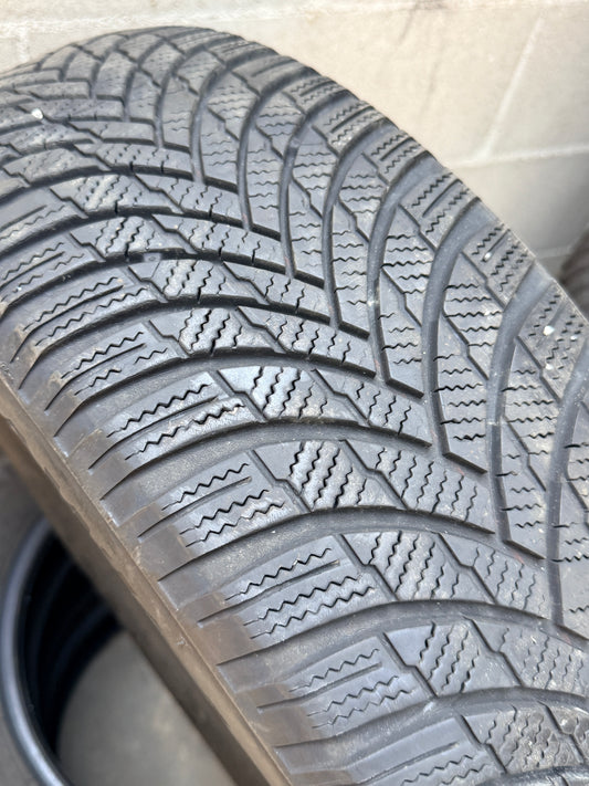 215/60/17 - Invernali - Firestone - DOT 2020 - Usato