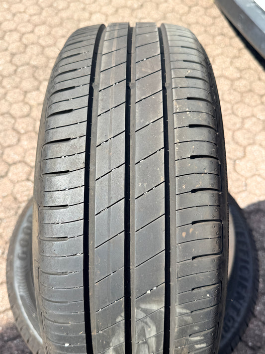 185/55/15 - Estive - Goodyear - DOT 2023 - Usato