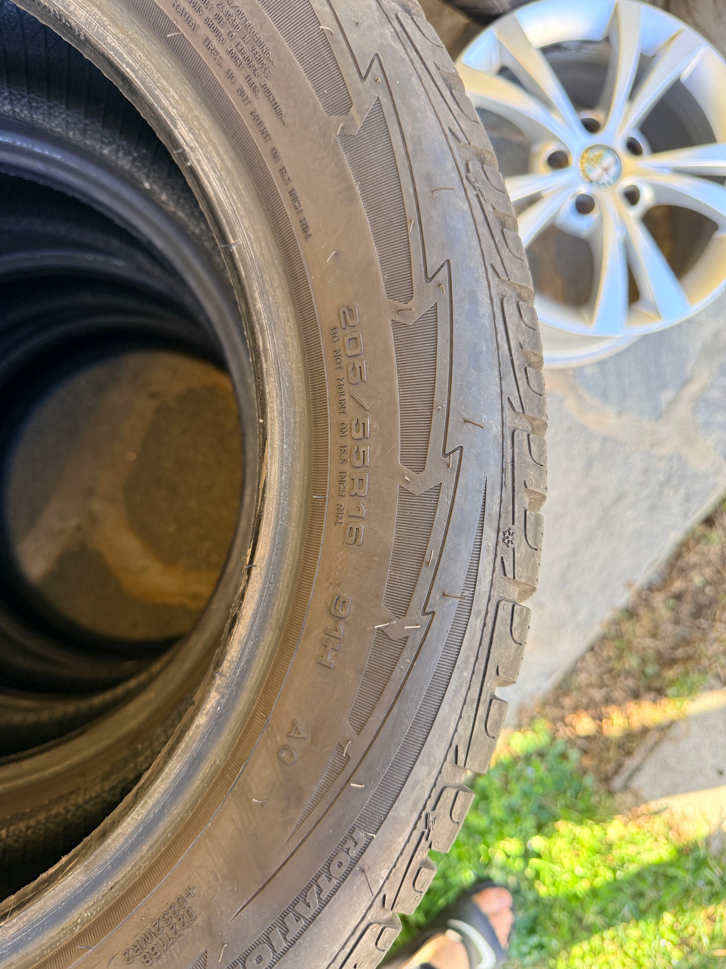 205/55/16-Invernali-Goodyear-DOT 2020-Usato