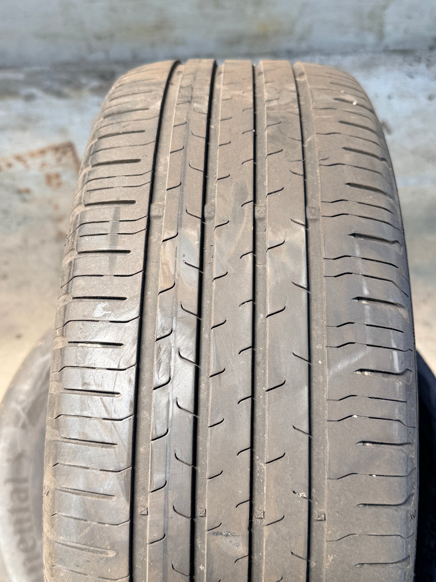 205/55/16-Estive-Continental-DOT 2021/2023- Usato