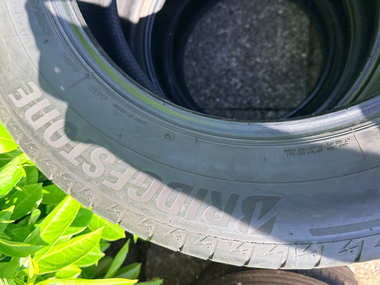 225/65/17 - Bridgestone - estive - DOT 2019 - Usato
