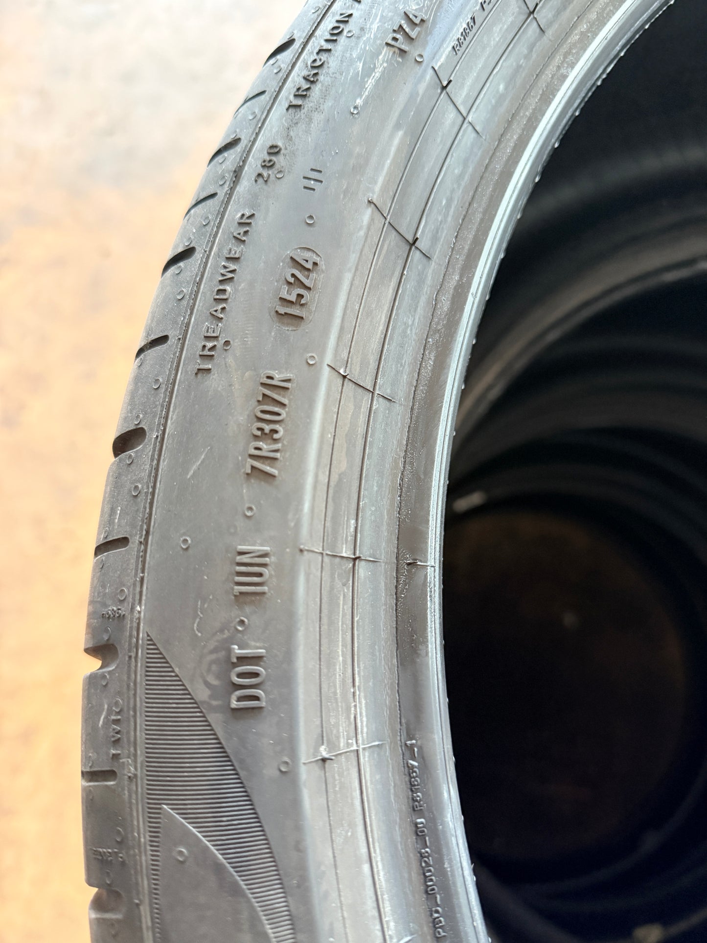 315/30/22-275/35/22- Estive - Pirelli - DOT 2024 - Usato