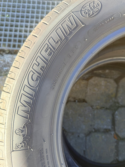 205/60/16 - Estive - Michelin - DOT 2019/2021 - Usato