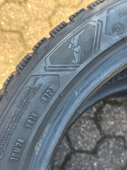 225/45/17 - Invernali - Goodyear - DOT 2023 - Usato