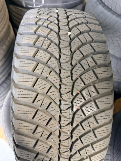 225/50/17 - Invernali - Kumho - DOT 2018 - Usato