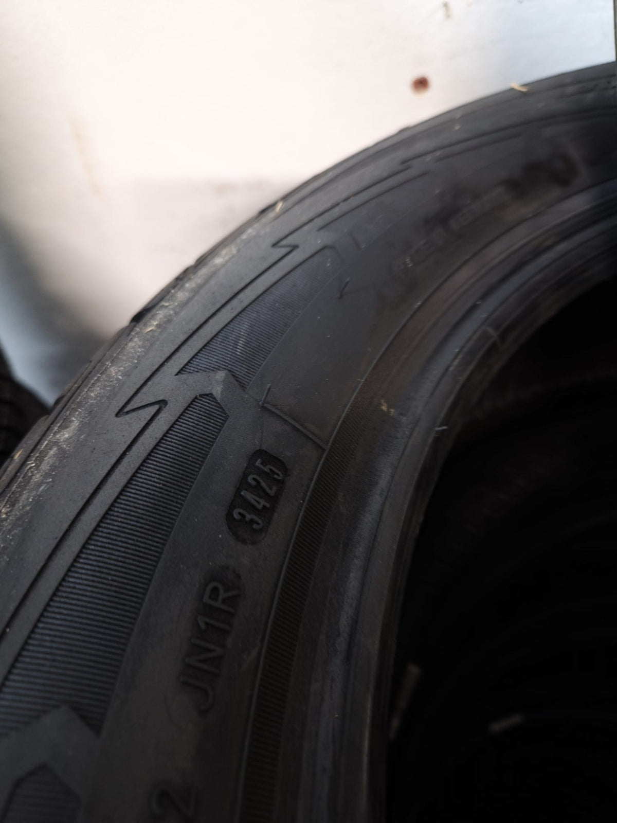 215/55/18 - Invernali - Goodyear - DOT 2025 - Nuovo