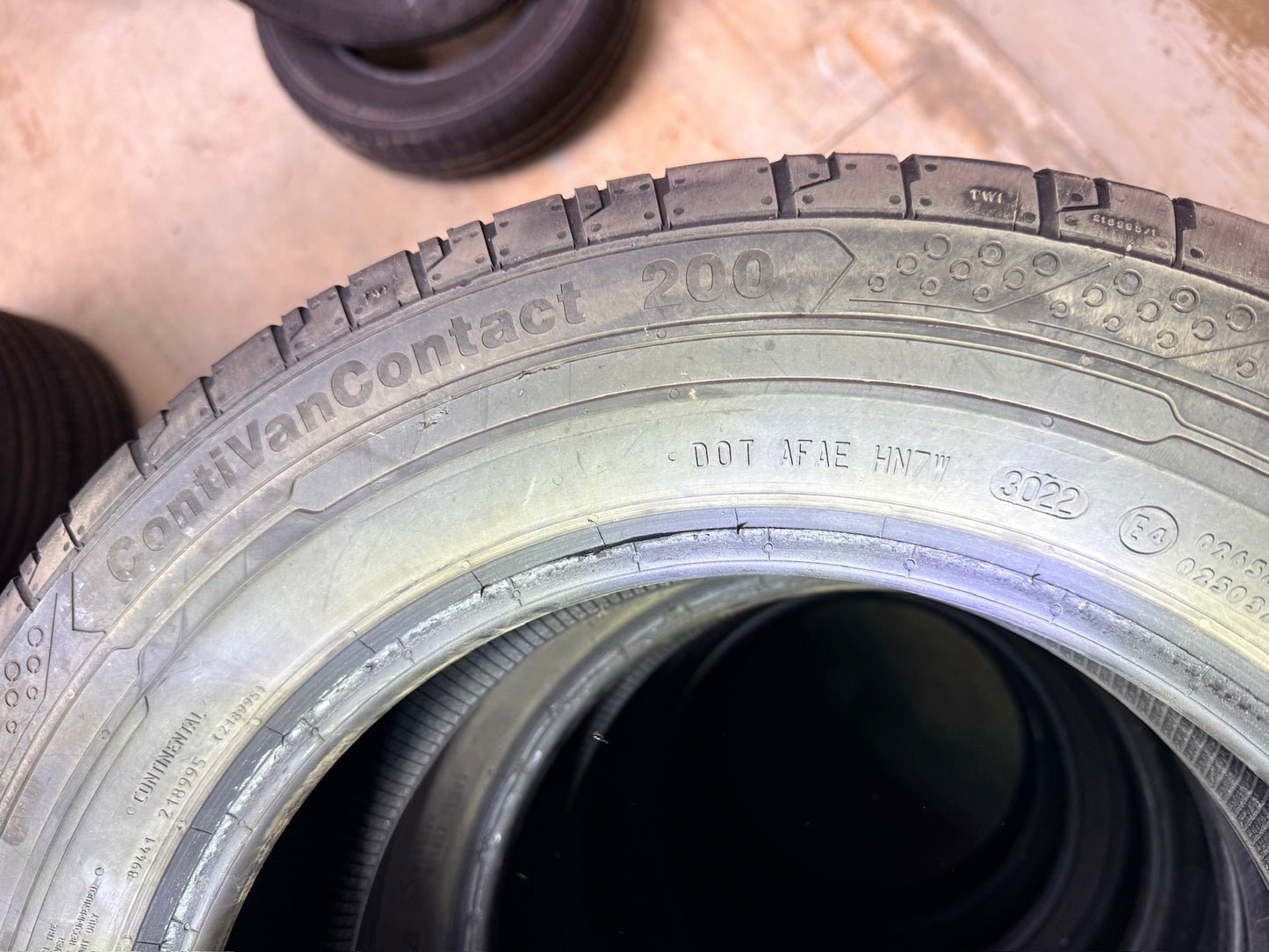 195/65/15-Estive-Continental-DOT 2022-Usato