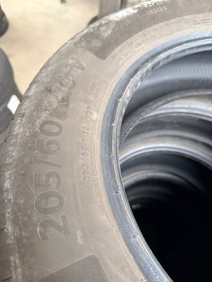 205/60/16 - Estive - Continental - DOT 2020 - Usato