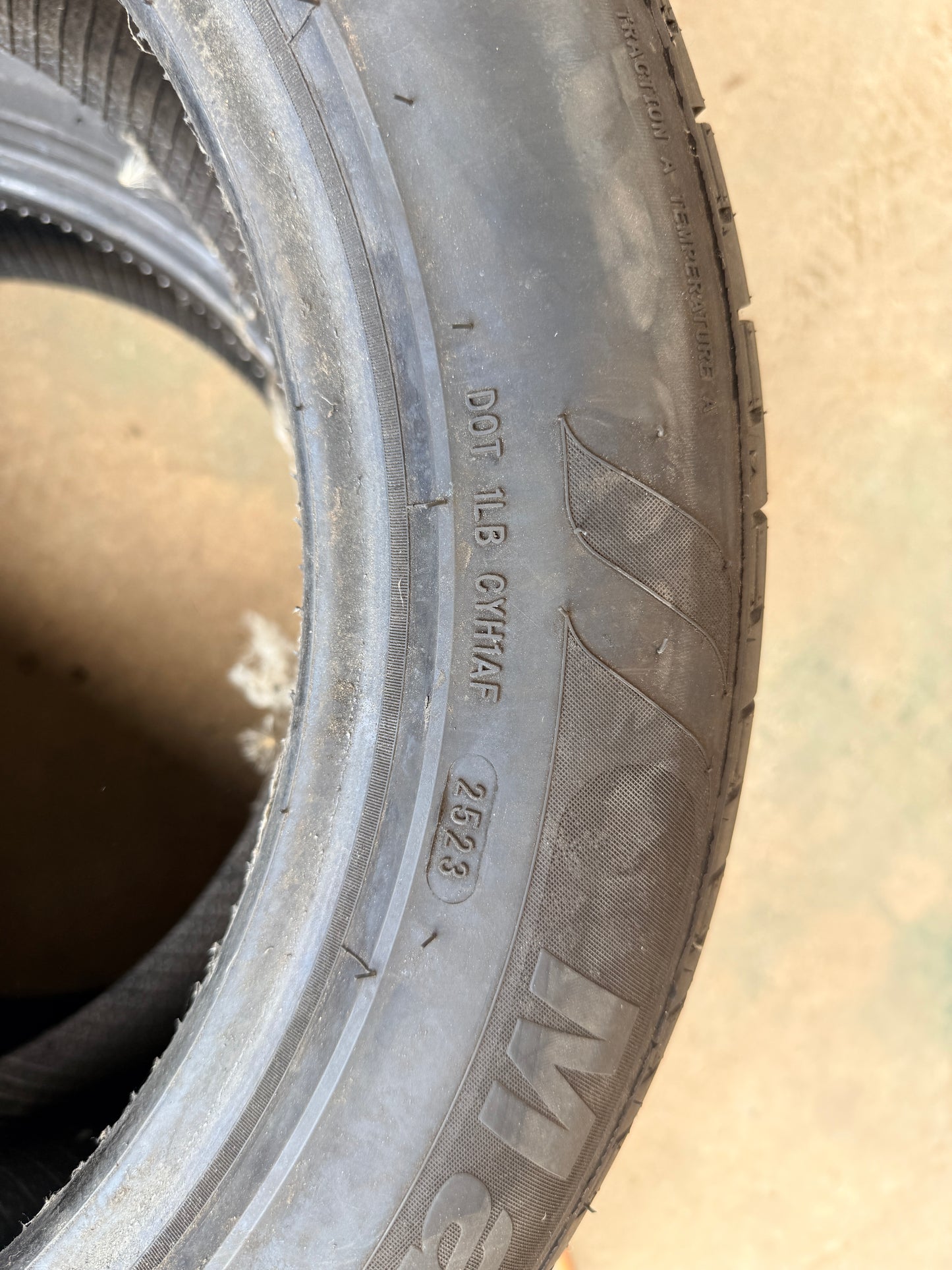 225/55/17 - Estive M+S - Optima - DOT 2023 - Usato