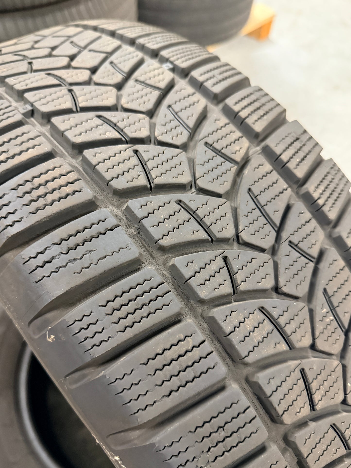 235/60/17 - Invernali - Firestone - DOT 2021 - Usato