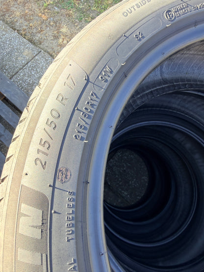 215/50/17 - estive - Michelin - DOT 2020 - Usato