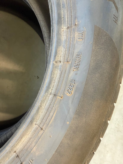 215/55/18 - Estive - Pirelli - DOT 2022 - Usato