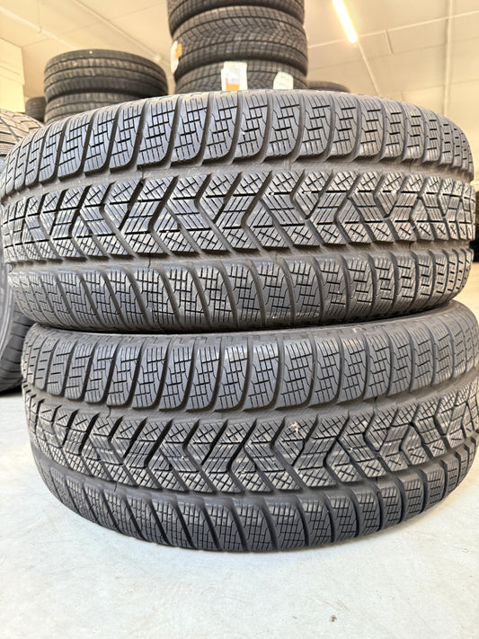 235/60/17 - Invernali - Pirelli - DOT 2022 - Usato