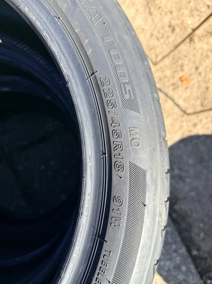 225/45/18 - Estive - Bridgestone - DOT 2021 - Usato