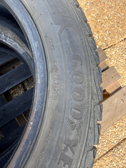 195/60/16C-Invernali-Goodyear-DOT 2021-Usato