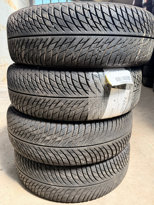 225/65/17 - Invernali - Michelin - DOT 2023 - Usato