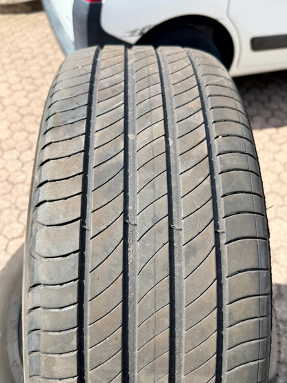 215/55/18 - Estive - Michelin - DOT 2021 - Usato