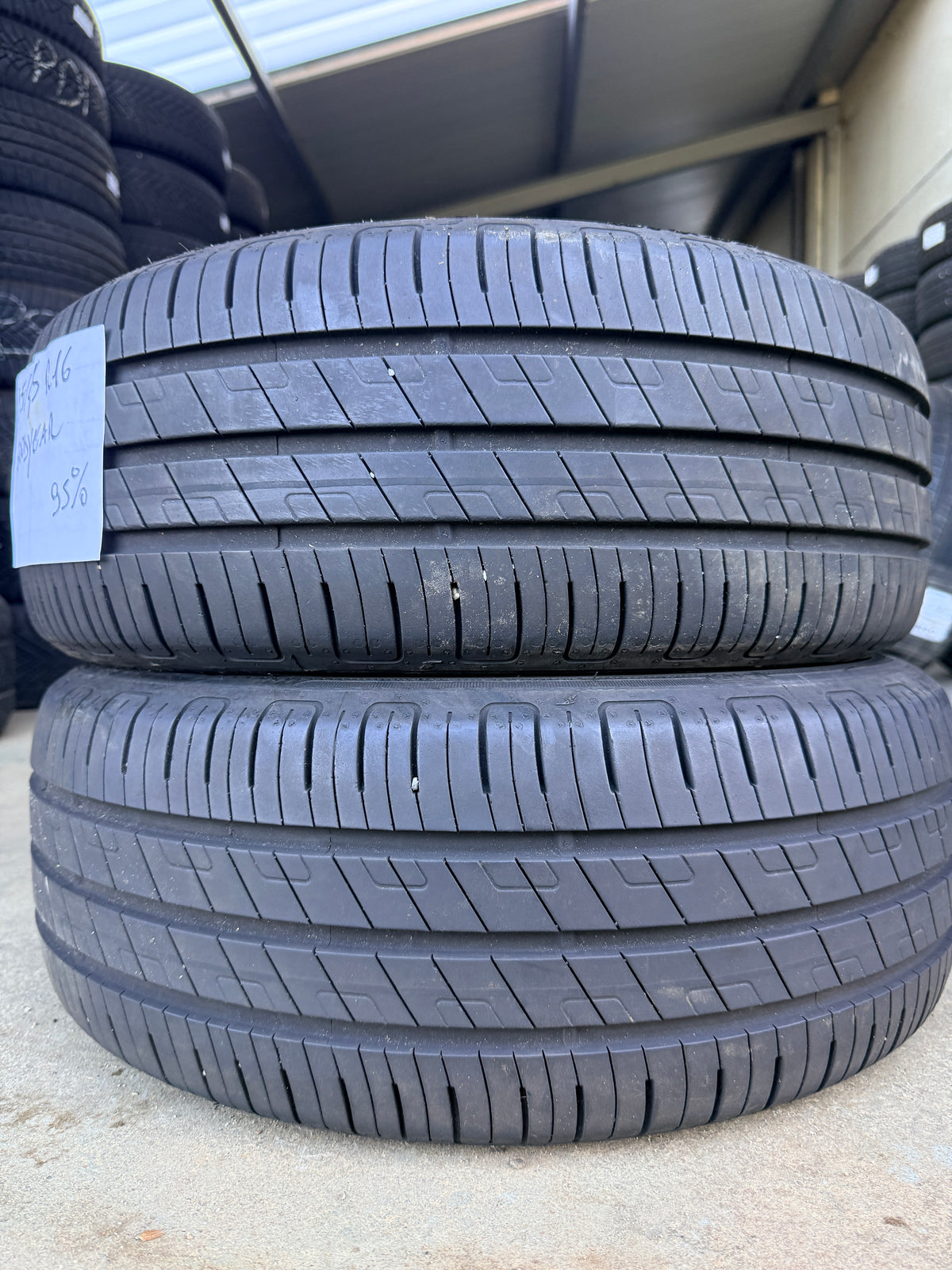 195/45/16 - Estivi - Goodyear - DOT 2022 - Usato