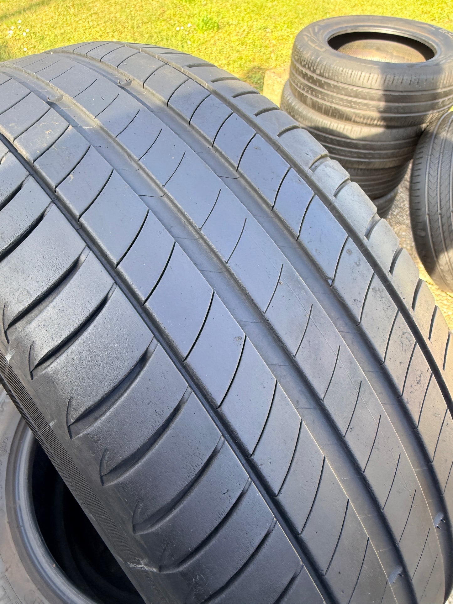 225/50/18 - Estive - Michelin - DOT 2017 - Usato