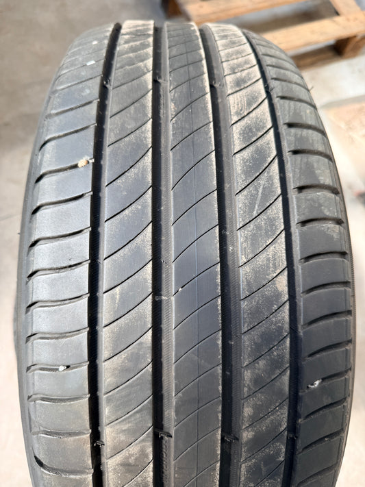 215/55/17 - Estive - Michelin - DOT 2021 - Usato