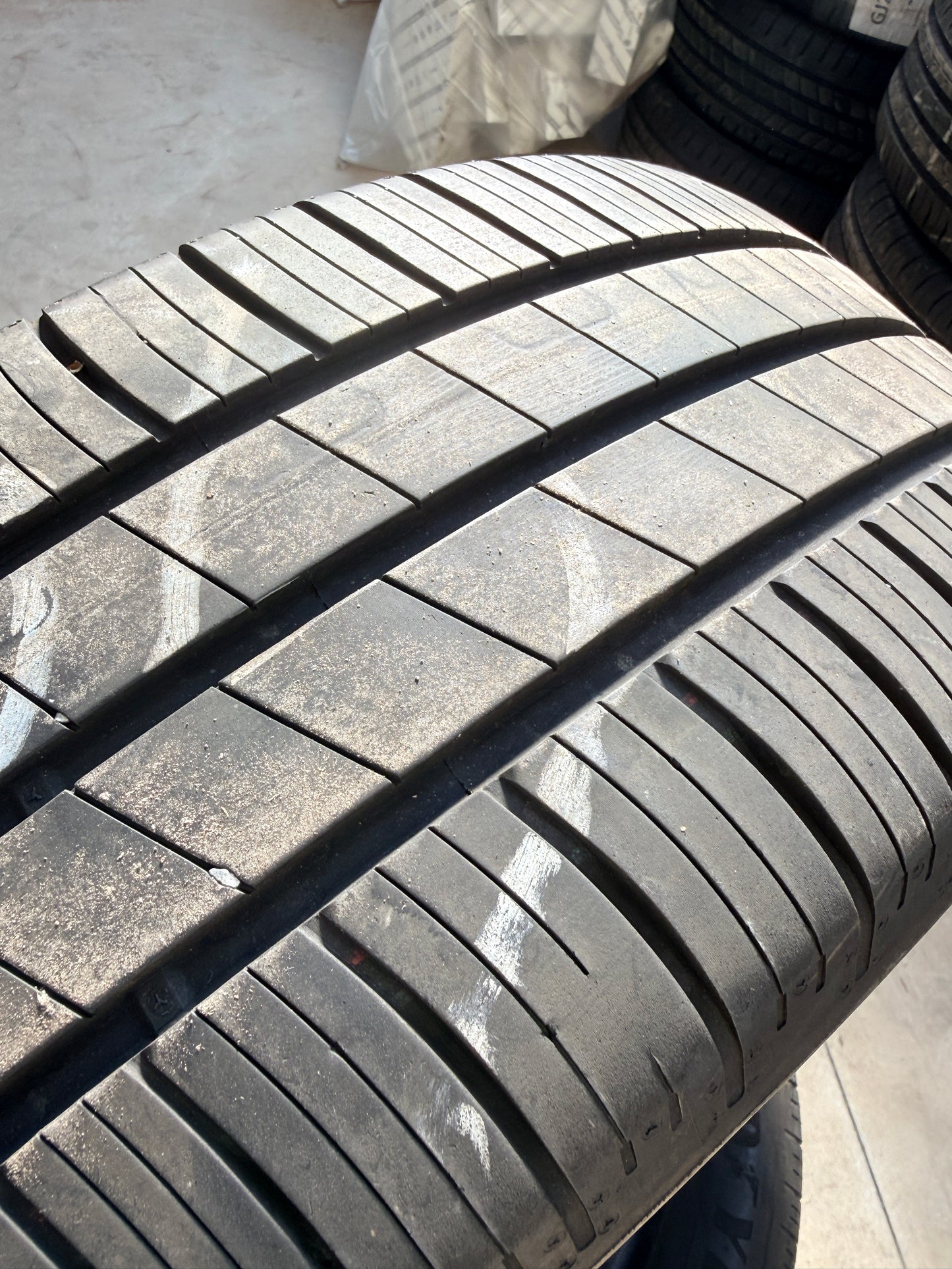 205/55/16 - Estive - Goodyear - DOT 2021 - Usato