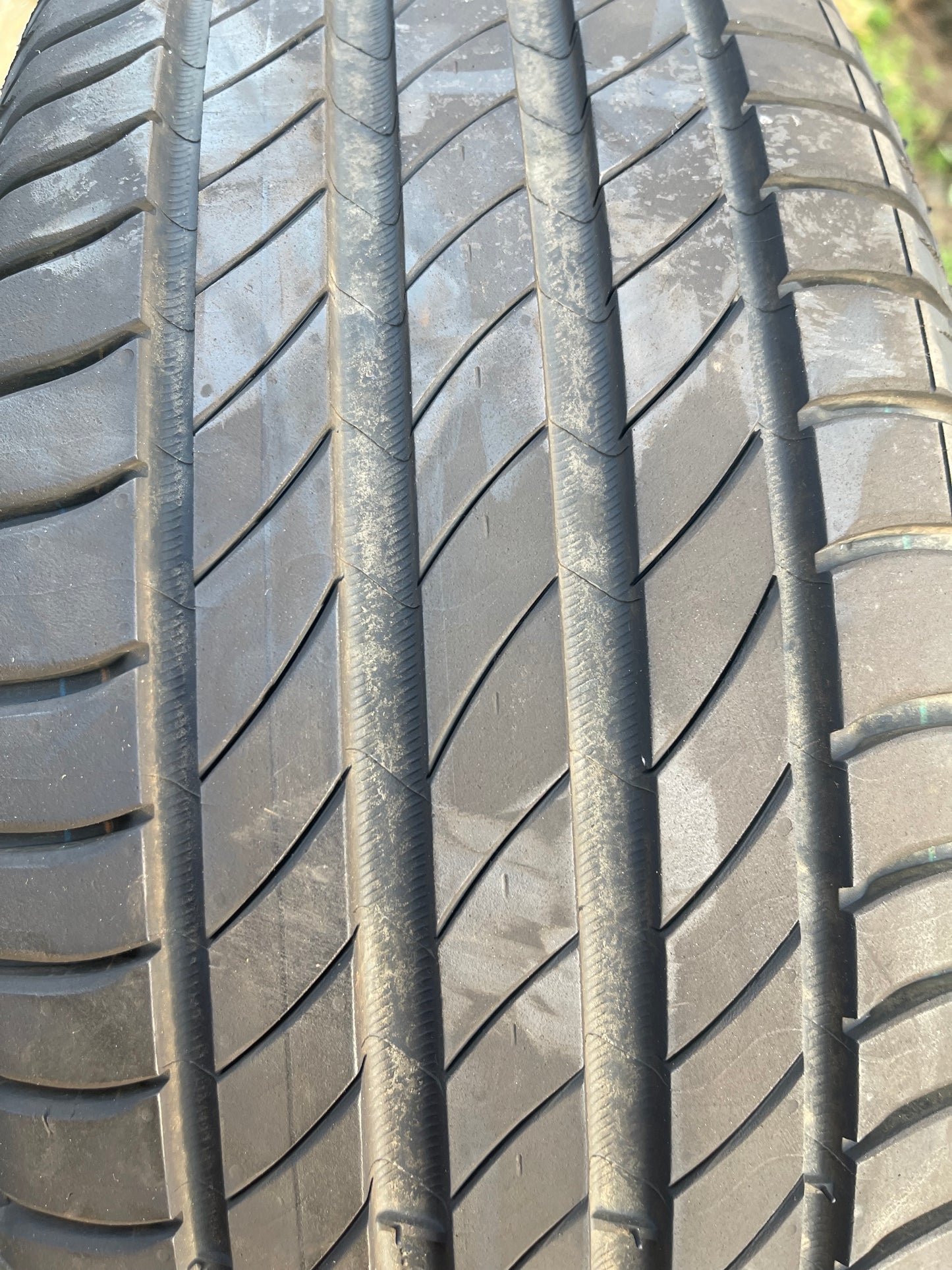185/65/15 - Estive - Michelin - DOT 2022-2024 - Usato