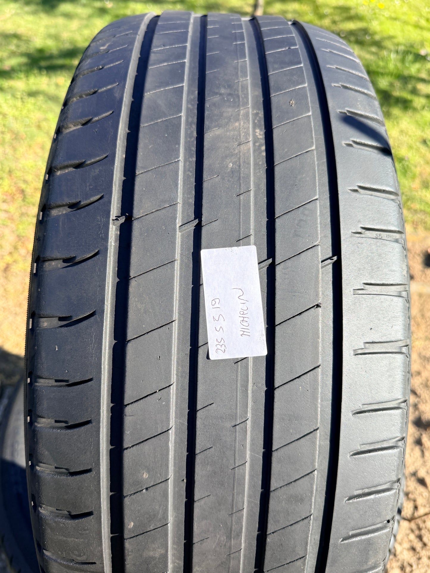 235/55/19 - Estive - Michelin - DOT 2018 - Usato